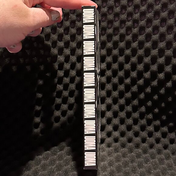 UOMA Black Magic Freedom Eyeshadow Palette - Picture 5 of 11